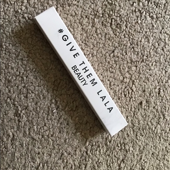 6/$25 | Everyday Mascara - Picture 1 of 2